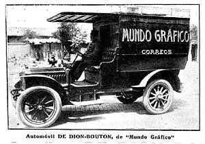 Véhicule De Dion-Bouton de 1912 pour distribuer le magazine espagnol Mundo Gráfico