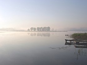 Пяловское водохранилище у деревни Юрьево осенью 2005 года