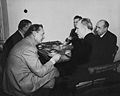 Hermann Göring, Karl Dönitz Walther Funk, Baldur von Schirach i Alfred Rosenberg u zatvorskoj kantini (1946)