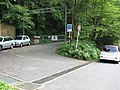 本谷林道・塩水林道への入口（左）