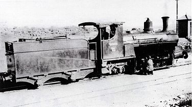 Scotia Class locomotive being oiled by its driver at Vrieskloof