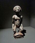 Statuette of a woman; 19th century or early 20th century; by Holoholo people; Ethnological Museum of Berlin (Germany)