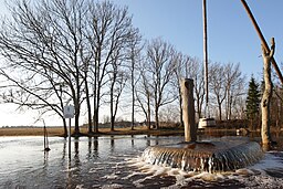 "Häxbrunnen" i byn Tuhala.