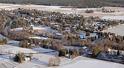 Ulvilan kirkonseutu with the Ulvila Church (right) and the Mynsteri residential area