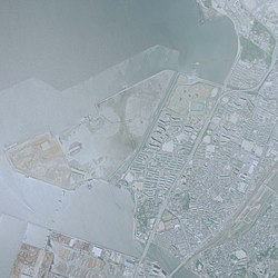 1993年5月15日撮影の福岡市香椎浜及び香椎浜ふ頭地区の航空写真