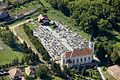 Blick auf Kirche und Friedhof