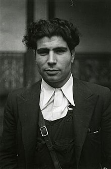 Portrait photograph of Mariano Vázquez