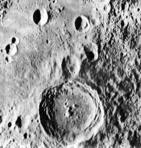 Снимок зонда Lunar Orbiter 2.