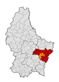 Map of Luxembourg with Betzdorf highlighted in orange, and the canton in dark red