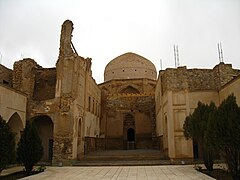 نمای پشتی بنا