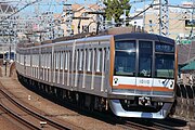 東京地下鐵10000系電聯車