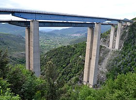 Le viaduc Rago le 8 mai 2013.