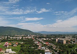 Central Vynohradiv looking towards Black Mountain