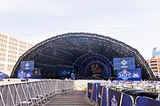 Draft stage (distant view)