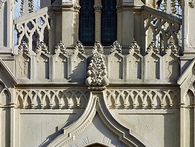 Gothic Revival fleurons on the Grave of the Alexandru Costescu Family in the Bellu Cemetery, Bucharest, unknown architect, c.1900