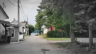 Vue de la rue Tessier de Sainte-Thècle (Québec) à partir de l'intersection de la rue Masson en juillet 2021.