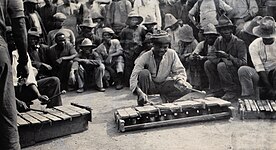 Miners playing instruments at Du Toit's Pan, 1905