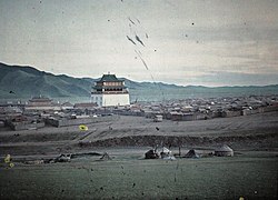 1913 color photo of Gandan Monastery.