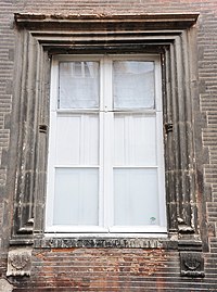 ventana de la planta baja