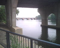 Founders Bridge in Hartford, with a view of the Bulkeley Bridge upstream