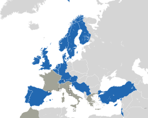 Um mapa colorido dos países da Europa