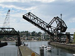 Ponte de celosía dunha folla con contrapeso en Seattle, Washington