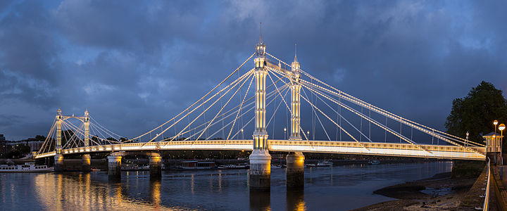 Albert Bridge, London, by Diliff