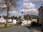 Delar av orten med kyrkan