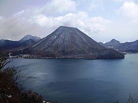 榛名湖と榛名山