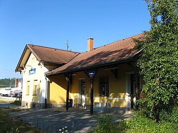 Gare ferroviaire de Husinec.