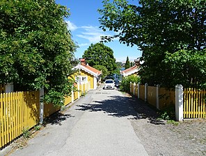 Brons brostugor, vy mot Lidingö, juli 2018.