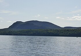 Vue du mont Éléphant depuis Georgeville.