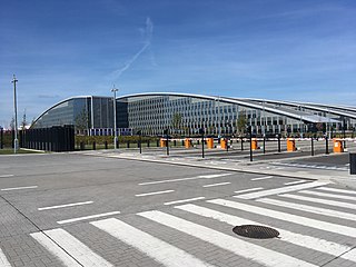 Exterior view from the Boulevard Léopold III/Leopold III-laan