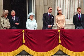 The Queen and members of the British royal family on the balcony of Buckingham Palace after the Thanksgiving Service, 5 June 2012