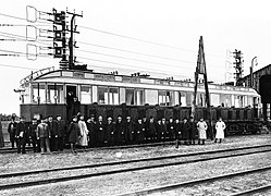 Tren eléctrico experimental de alta velocidad capaz de alcanzar 210 km/h. (1903).