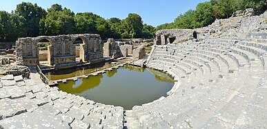 Ancien amphithéâtre.