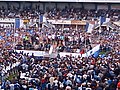 Célébration des champions de France sur une estrade au centre du stade Pierre-Antoine.