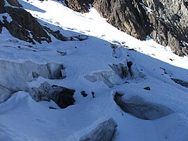 La superficie seraccata del ghiacciaio