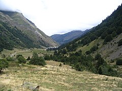 Vue du lac d'Estaing depuis l'amont