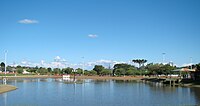 Vista do lago do Parque Aquático Alcindo Natel de Camargo.