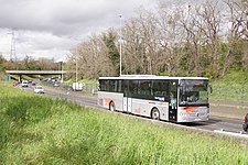 Mercedes-Benz Intouro M de Ceobus sur la RD915 en direction de Cergy.