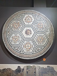 Mosaïque à la tête de Méduse.