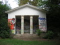 Le temple égyptien du parc du Grand-Veneur.