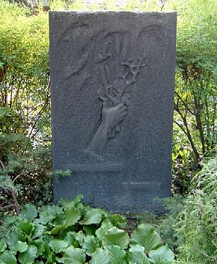 Gravestone of Heinrich Ehmsen