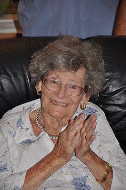 עליזה וירץ ביום הולדתה ה-90