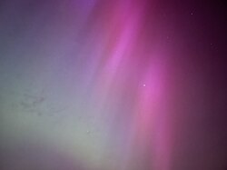 Aurora vista de Okeford Hill, Dorset, Reino Unido