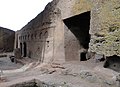 La façade et ses arcades.