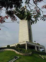 Cruceta del Vigía and garden