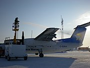 De-icing Canadian North de Havilland Canada/Bombardier DHC-8 Dash 8