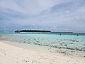 Dhiffushi Beach